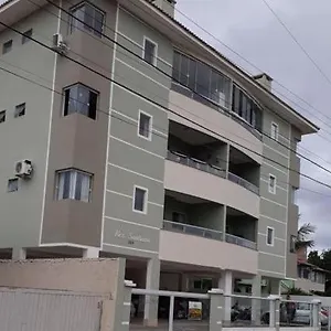 residencial-santana-104.santa-catarina-brasil.com/